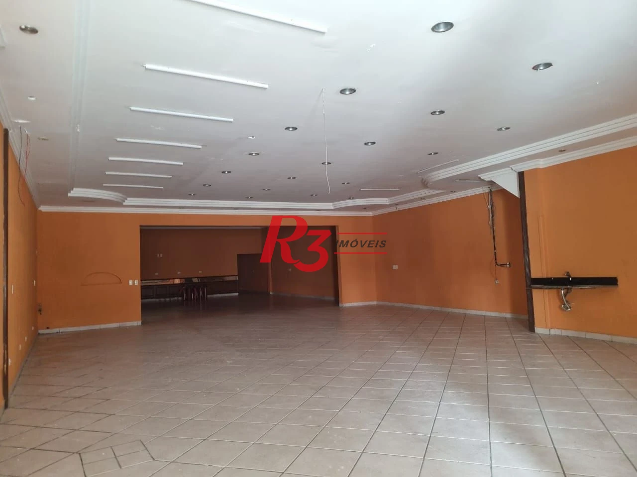 Salão para alugar, 400 m² por R$ 12.000,00/mês - Encruzilhada - Santos/SP