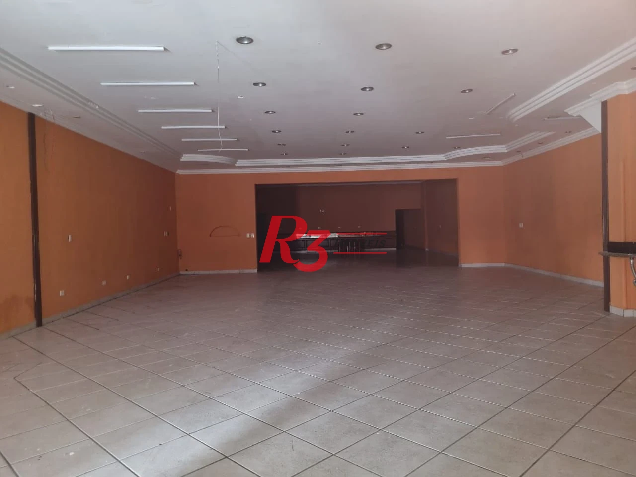 Salão para alugar, 400 m² por R$ 12.000,00/mês - Encruzilhada - Santos/SP