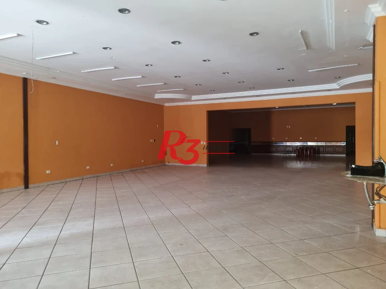 Salão para alugar, 400 m² por R$ 12.000,00/mês - Encruzilhada - Santos/SP