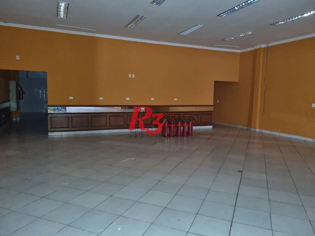 Salão para alugar, 400 m² por R$ 12.000,00/mês - Encruzilhada - Santos/SP