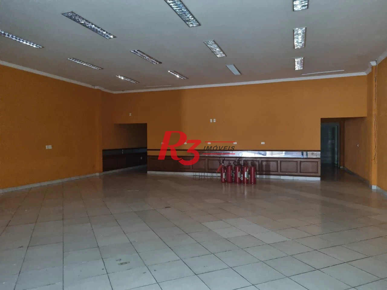 Salão para alugar, 400 m² por R$ 12.000,00/mês - Encruzilhada - Santos/SP