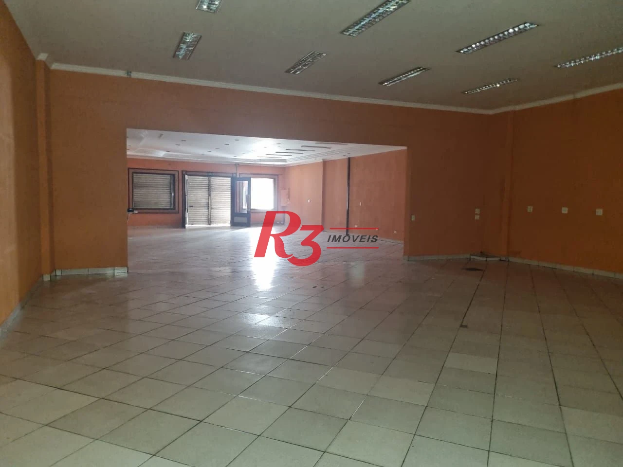 Salão para alugar, 400 m² por R$ 12.000,00/mês - Encruzilhada - Santos/SP