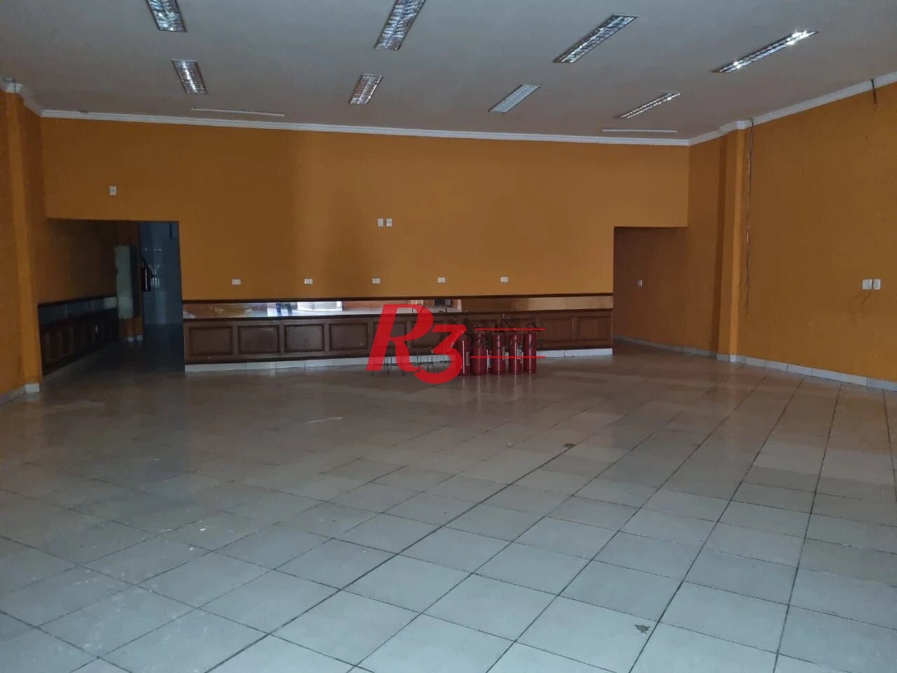 Salão para alugar, 400 m² por R$ 12.000,00/mês - Encruzilhada - Santos/SP