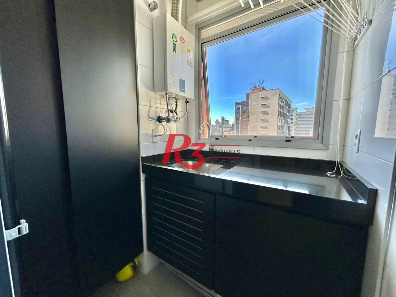 Apartamento com 2 dormitórios à venda, 100 m² por R$ 1.690.000,00 - Boqueirão - Santos/SP