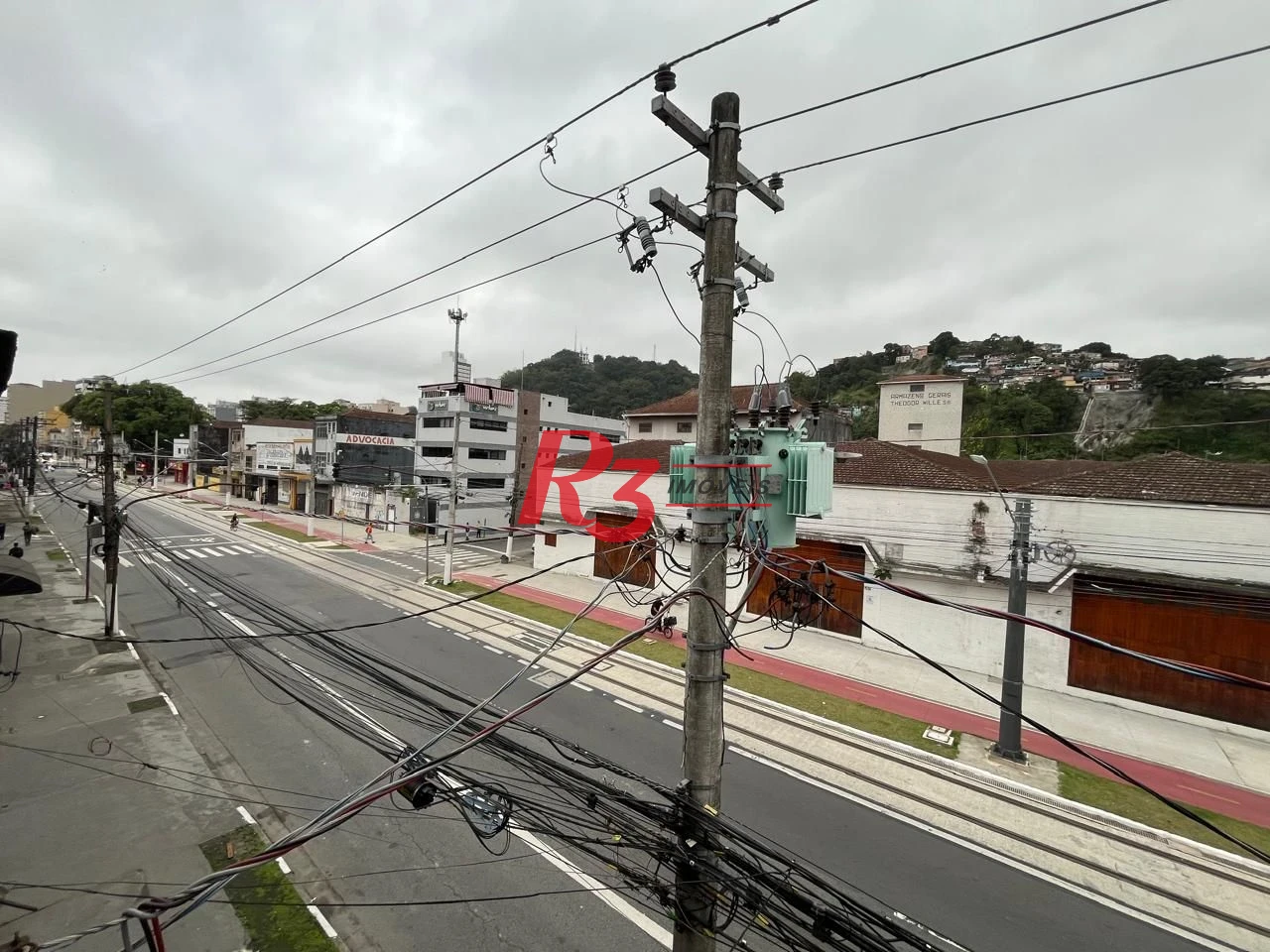 Galpão à venda, 750 m² por R$ 2.100.000,00 - Centro - Santos/SP