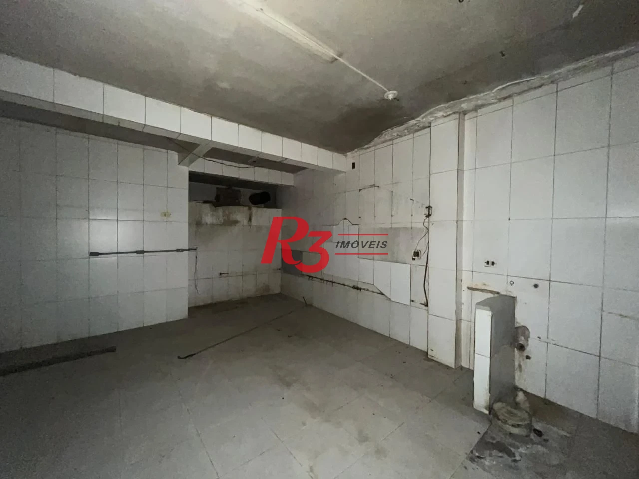 Galpão à venda, 750 m² por R$ 2.100.000,00 - Centro - Santos/SP