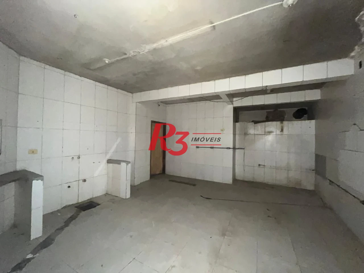 Galpão à venda, 750 m² por R$ 2.100.000,00 - Centro - Santos/SP