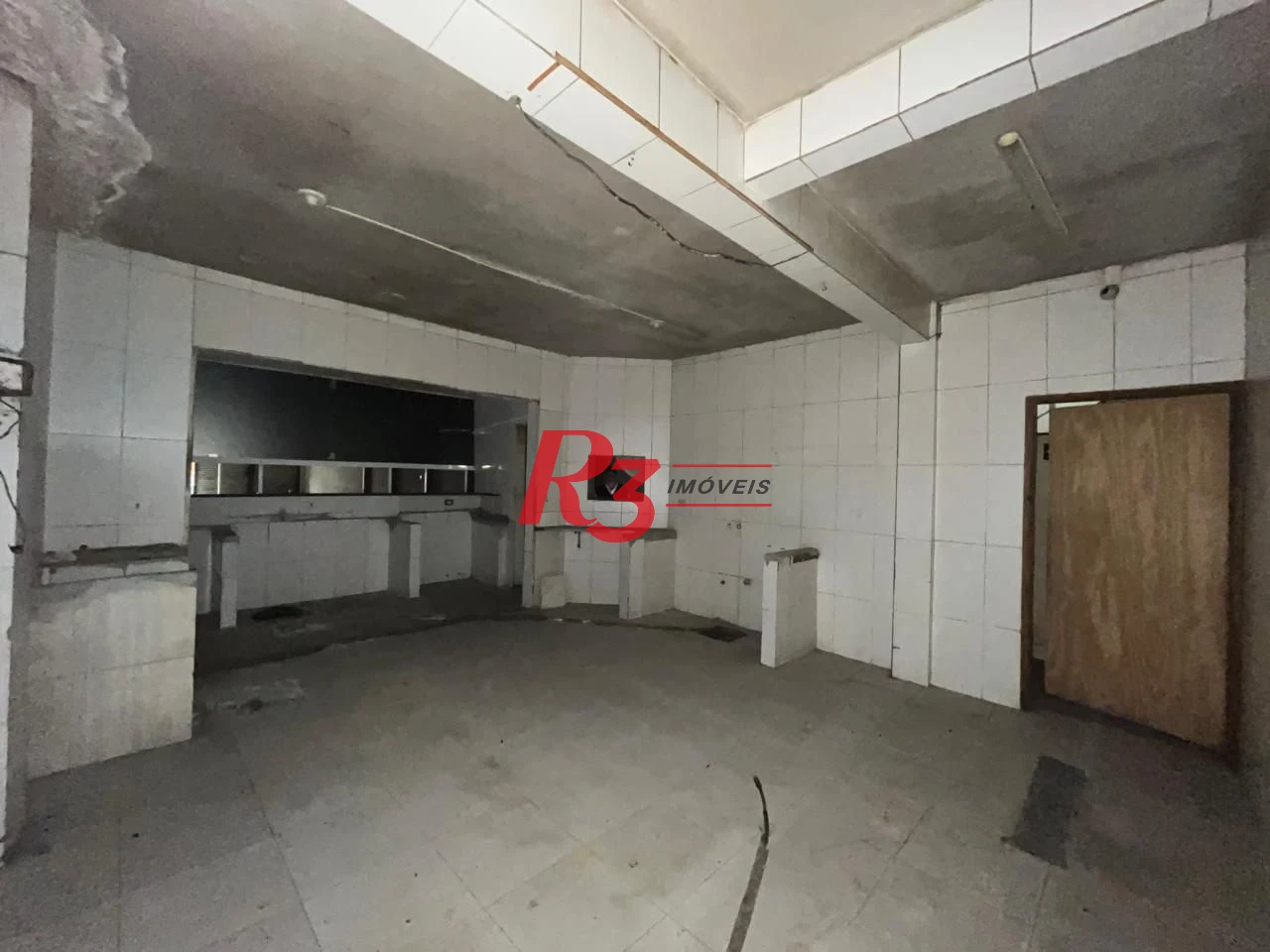 Galpão à venda, 750 m² por R$ 2.100.000,00 - Centro - Santos/SP