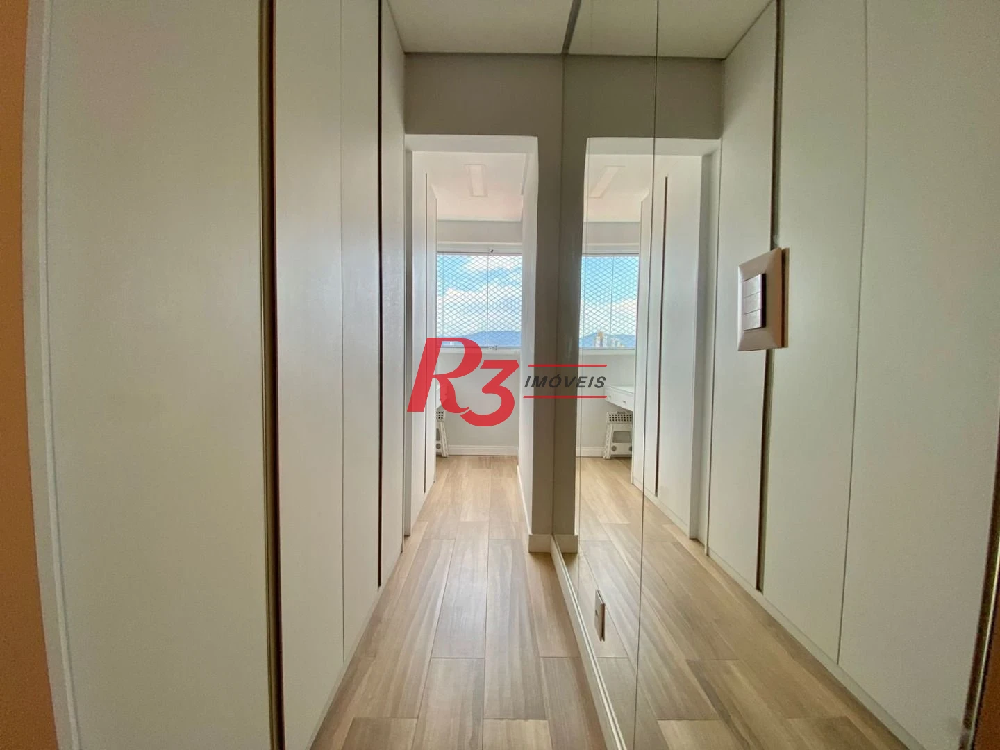Apartamento com 2 dormitórios à venda, 66 m² por R$ 1.250.000,00 - Boqueirão - Santos/SP