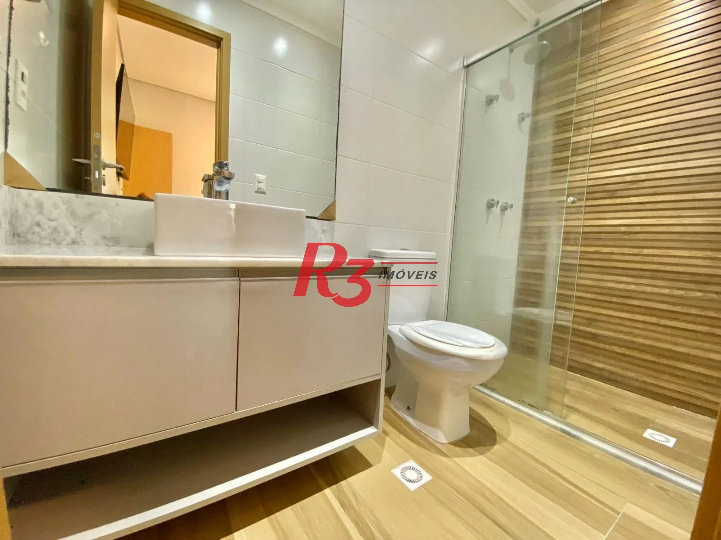 Apartamento com 2 dormitórios à venda, 66 m² por R$ 1.250.000,00 - Boqueirão - Santos/SP