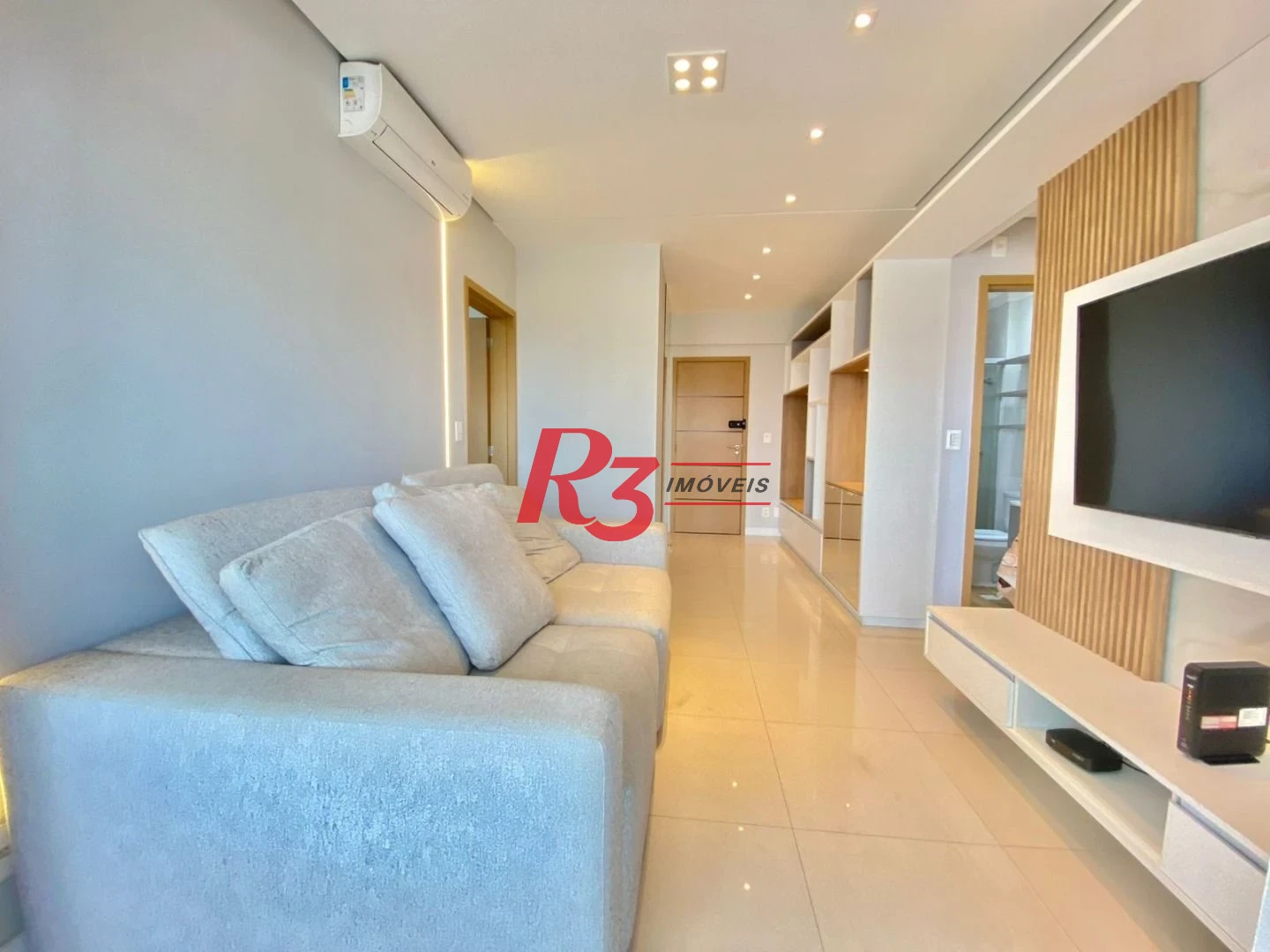 Apartamento com 2 dormitórios à venda, 66 m² por R$ 1.250.000,00 - Boqueirão - Santos/SP