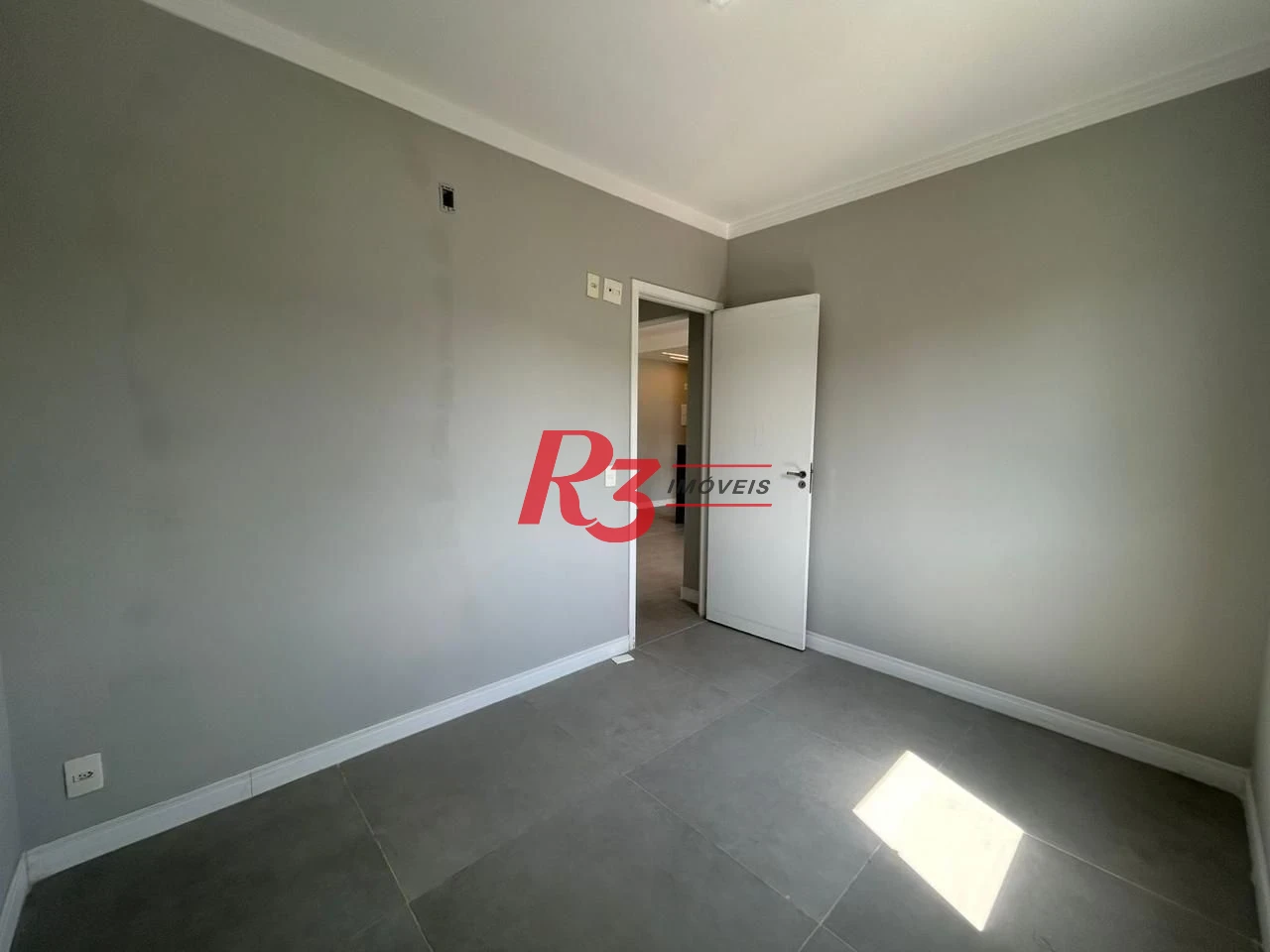 Apartamento com 2 dormitórios à venda, 52 m² por R$ 400.000,00 - Morro Nova Cintra - Santos/SP