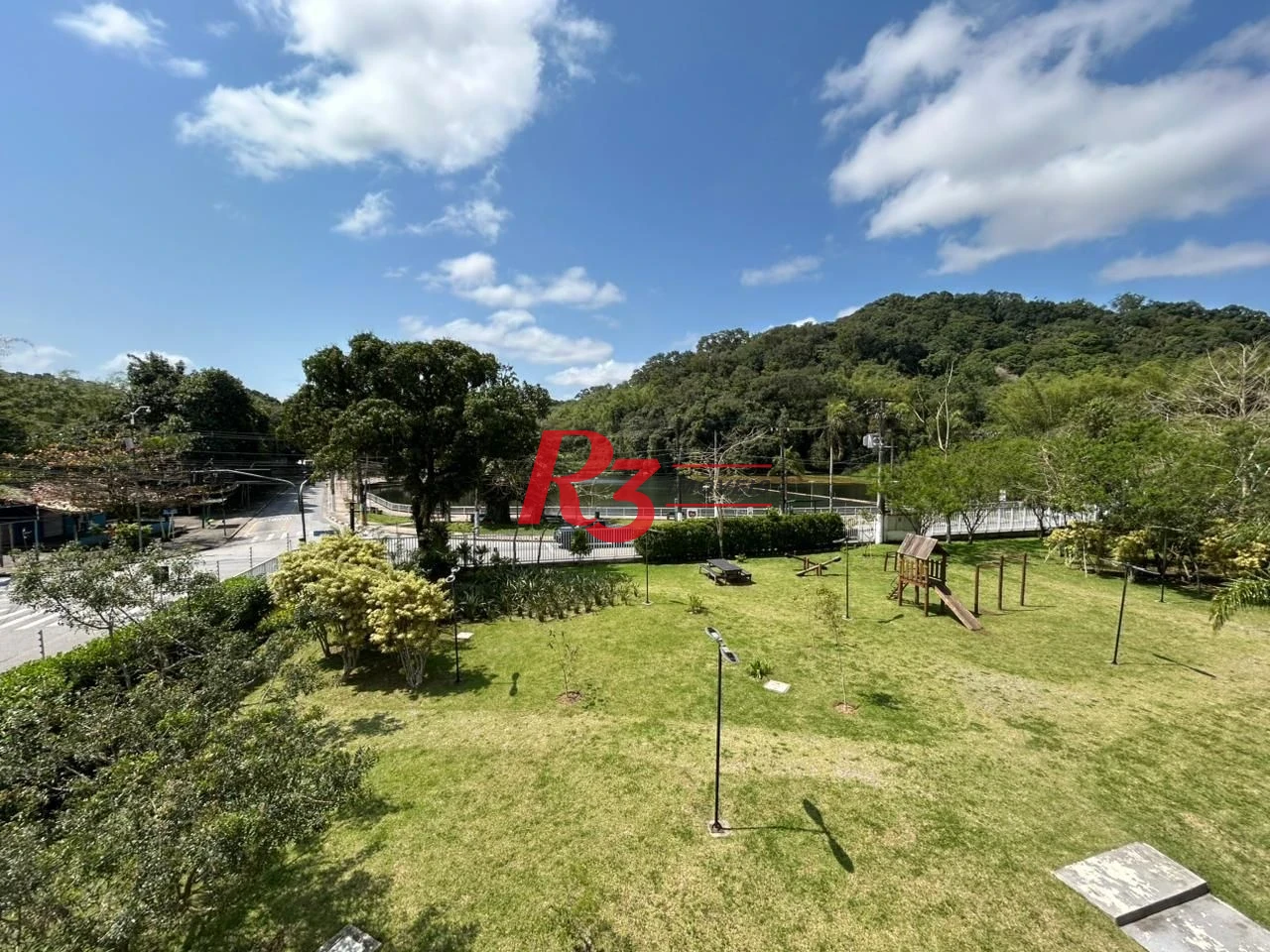 Apartamento com 2 dormitórios à venda, 52 m² por R$ 400.000,00 - Morro Nova Cintra - Santos/SP