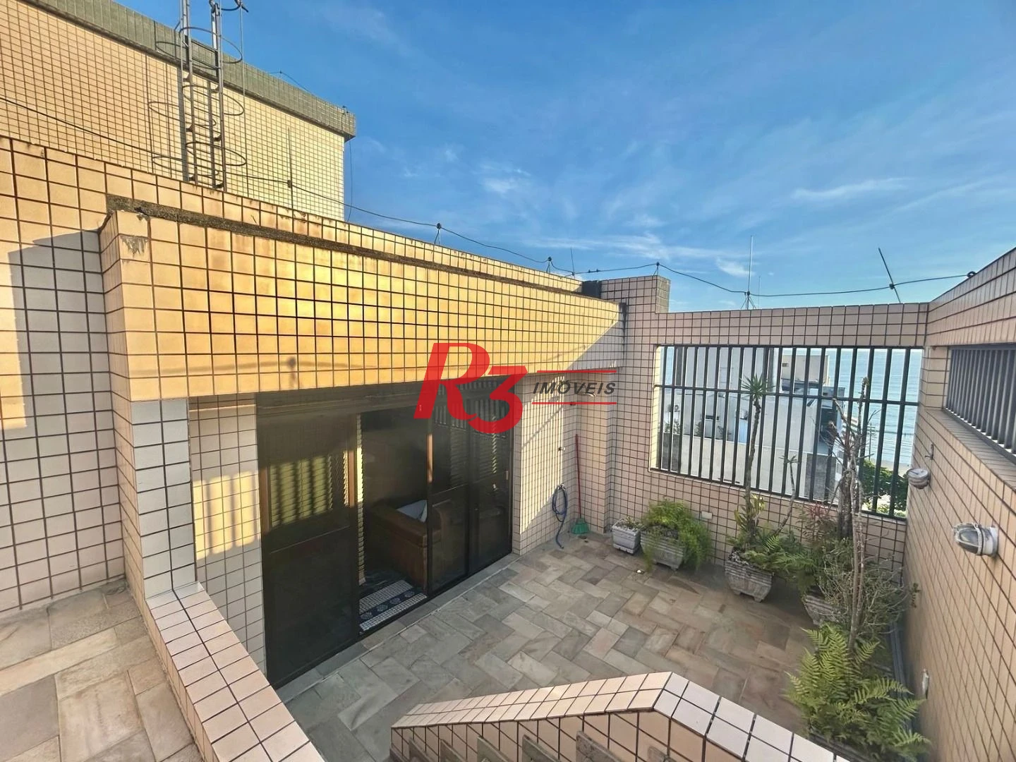 Cobertura com 3 dormitórios à venda, 212 m² por R$ 3.200.000,00 - Aparecida - Santos/SP