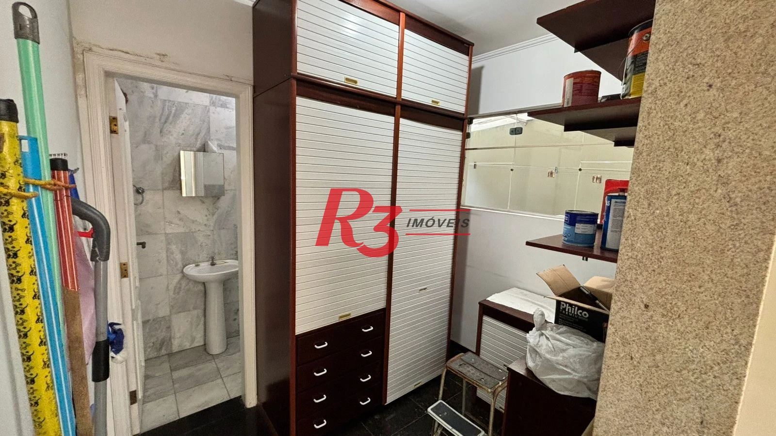 Sobrado com 3 dormitórios à venda, 329 m² por R$ 2.650.000,00 - Ponta da Praia - Santos/SP
