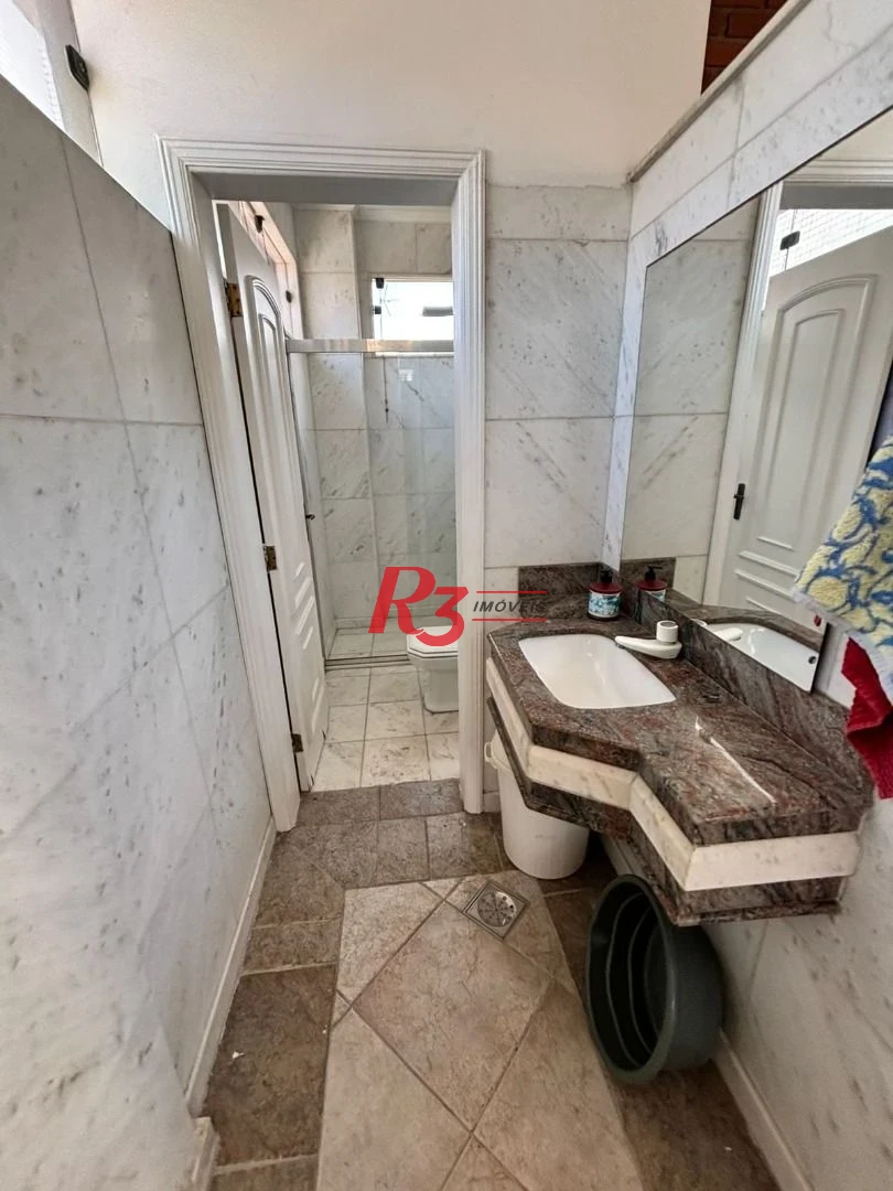 Sobrado com 3 dormitórios à venda, 329 m² por R$ 2.650.000,00 - Ponta da Praia - Santos/SP