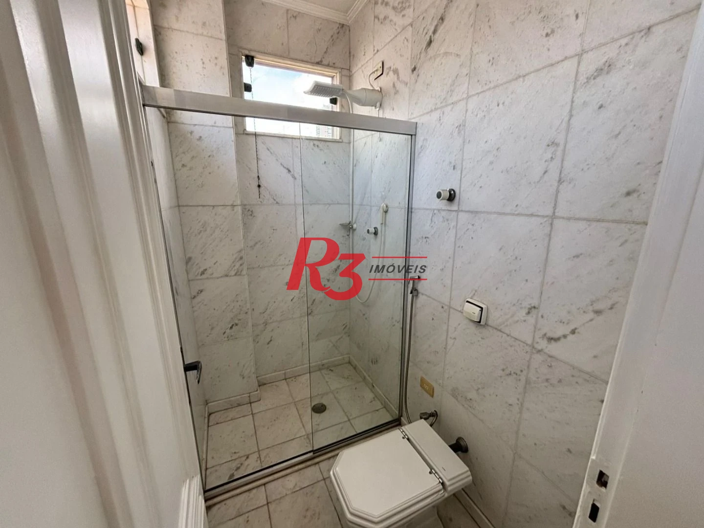 Sobrado com 3 dormitórios à venda, 329 m² por R$ 2.650.000,00 - Ponta da Praia - Santos/SP