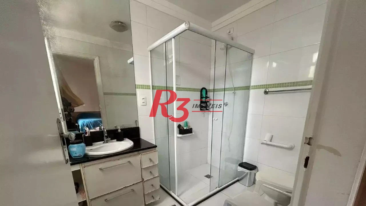 Apartamento com 3 dormitórios à venda, 133 m² por R$ 800.000,00 - Gonzaga - Santos/SP