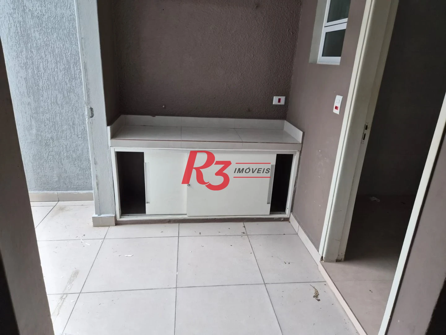 Casa, 180 m² - venda por R$ 1.300.000,00 ou aluguel por R$ 7.000,00/mês - Embaré - Santos/SP