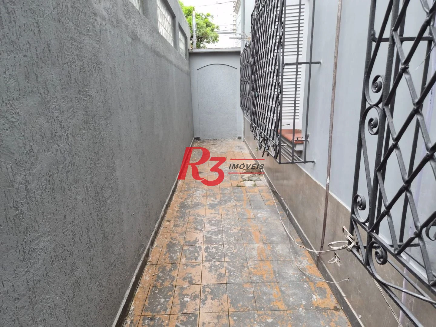 Casa, 180 m² - venda por R$ 1.300.000,00 ou aluguel por R$ 7.000,00/mês - Embaré - Santos/SP