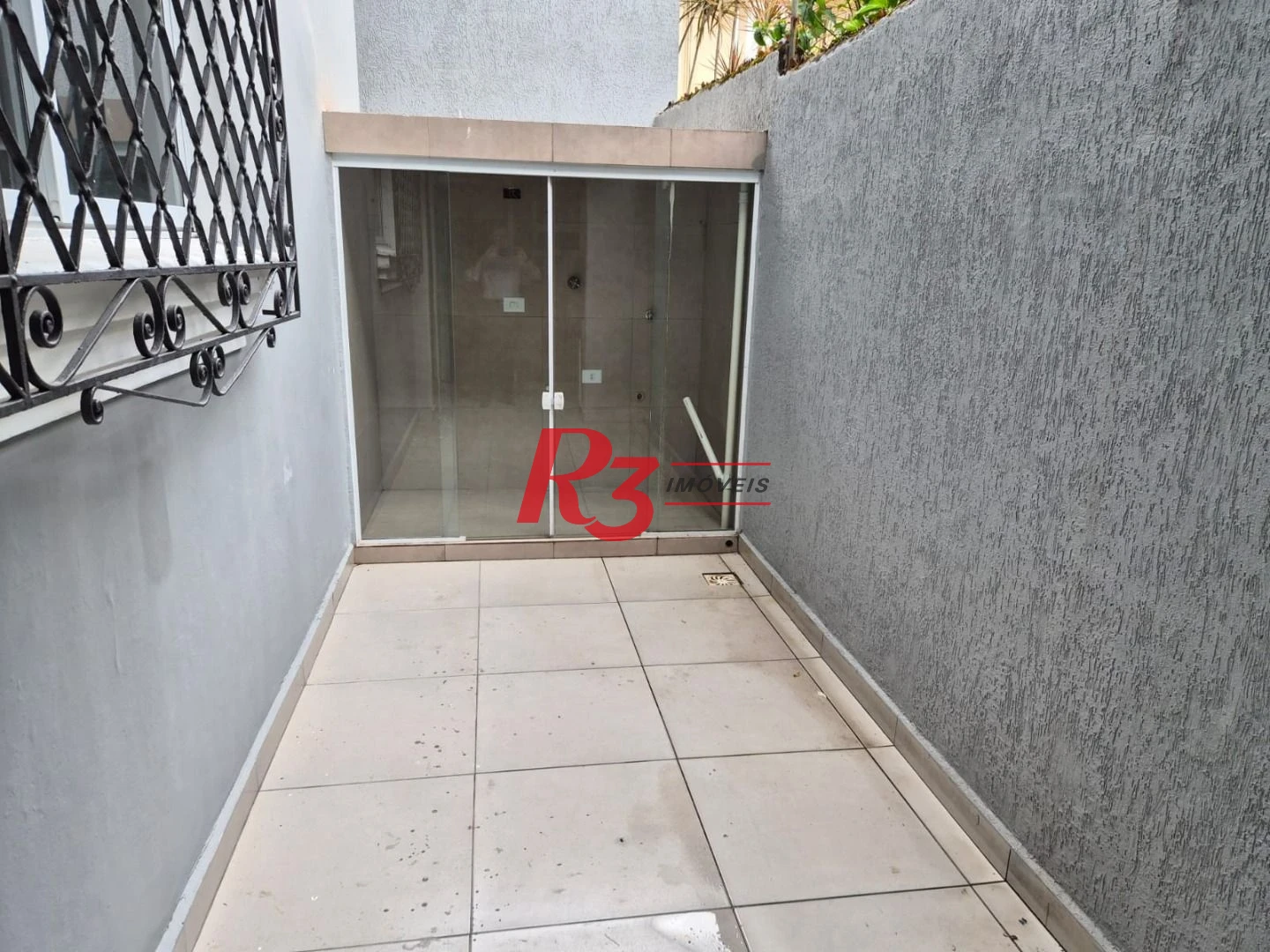 Casa, 180 m² - venda por R$ 1.300.000,00 ou aluguel por R$ 7.000,00/mês - Embaré - Santos/SP