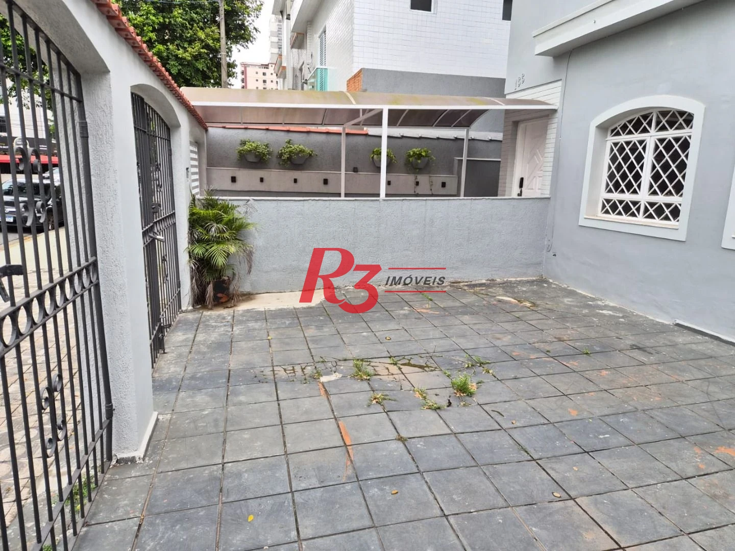 Casa, 180 m² - venda por R$ 1.300.000,00 ou aluguel por R$ 7.000,00/mês - Embaré - Santos/SP