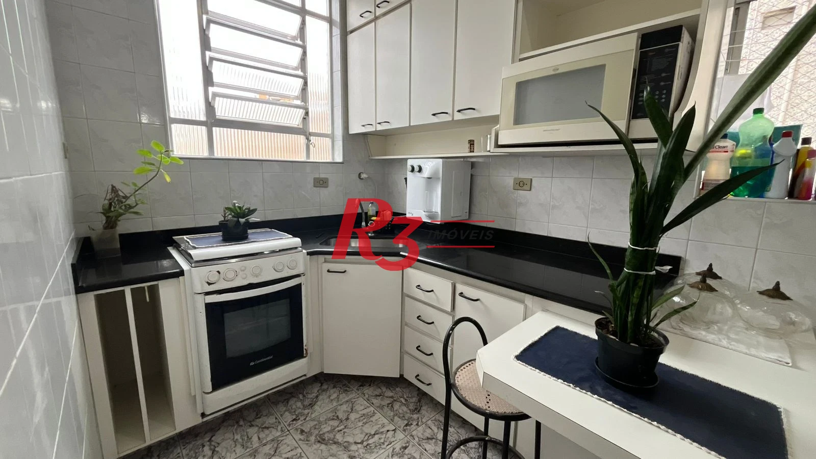 Apartamento para alugar, 110 m² por R$ 4.800,00/mês - Boqueirão - Santos/SP