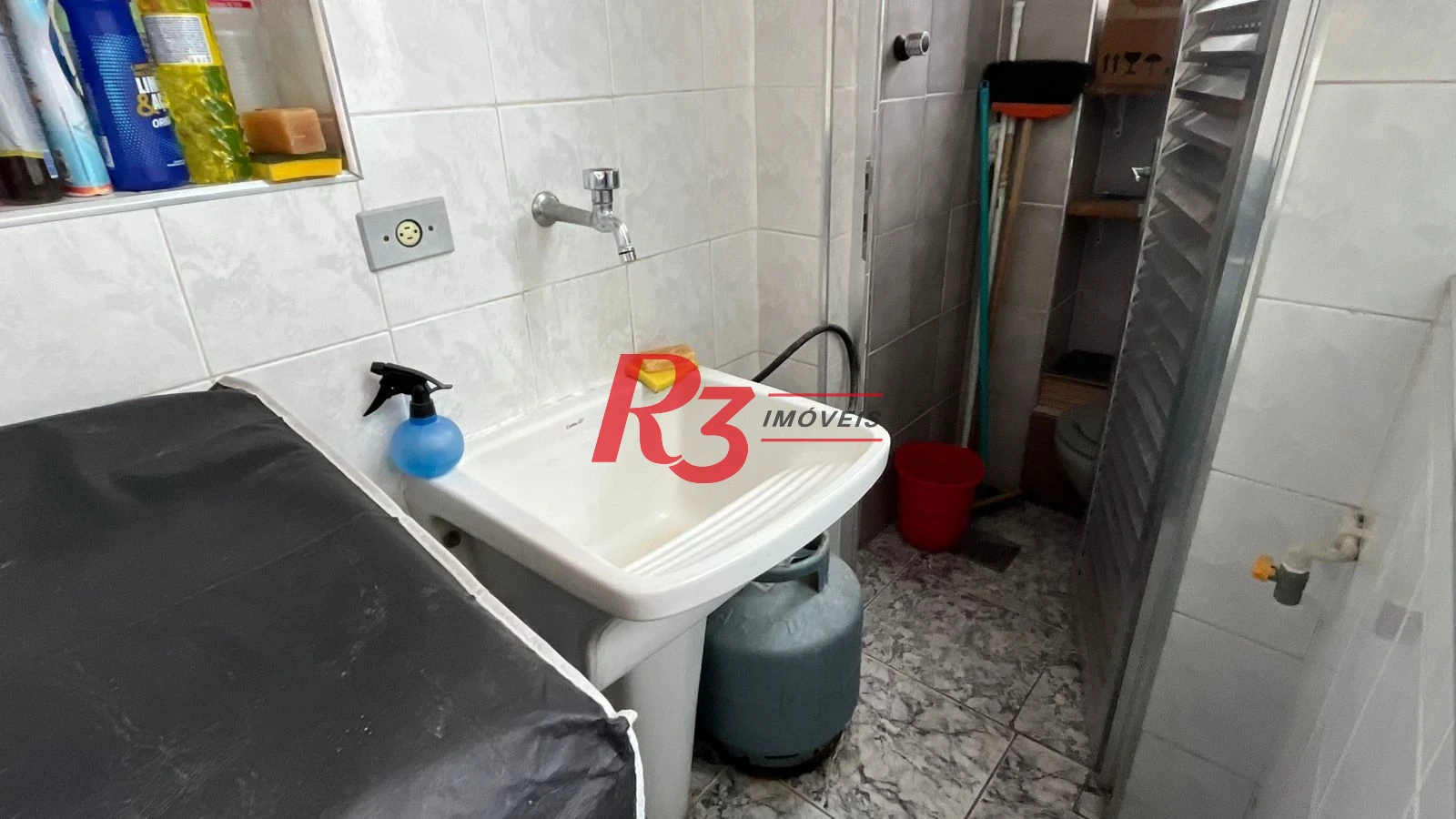 Apartamento para alugar, 110 m² por R$ 4.800,00/mês - Boqueirão - Santos/SP