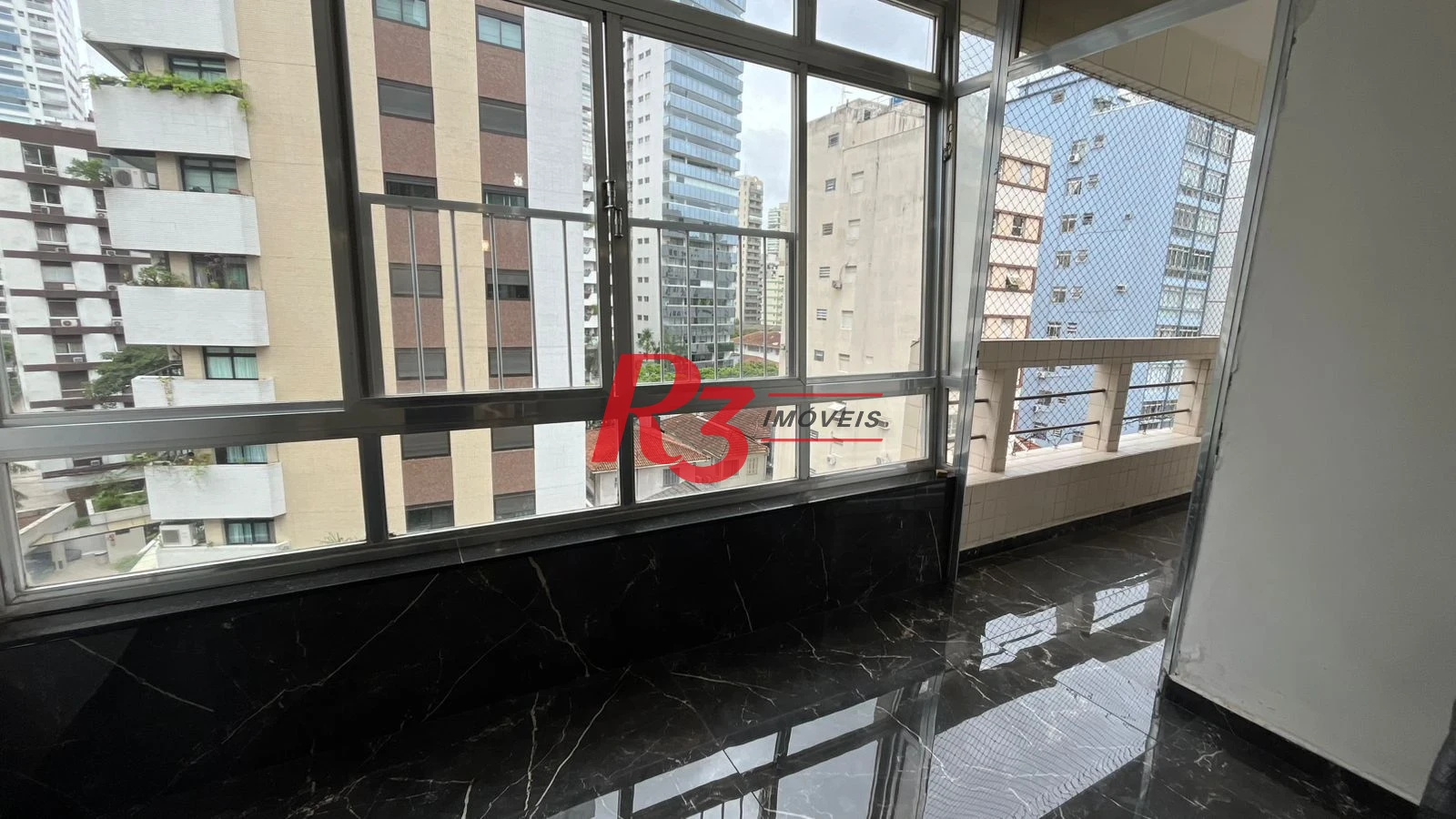 Apartamento para alugar, 110 m² por R$ 4.800,00/mês - Boqueirão - Santos/SP