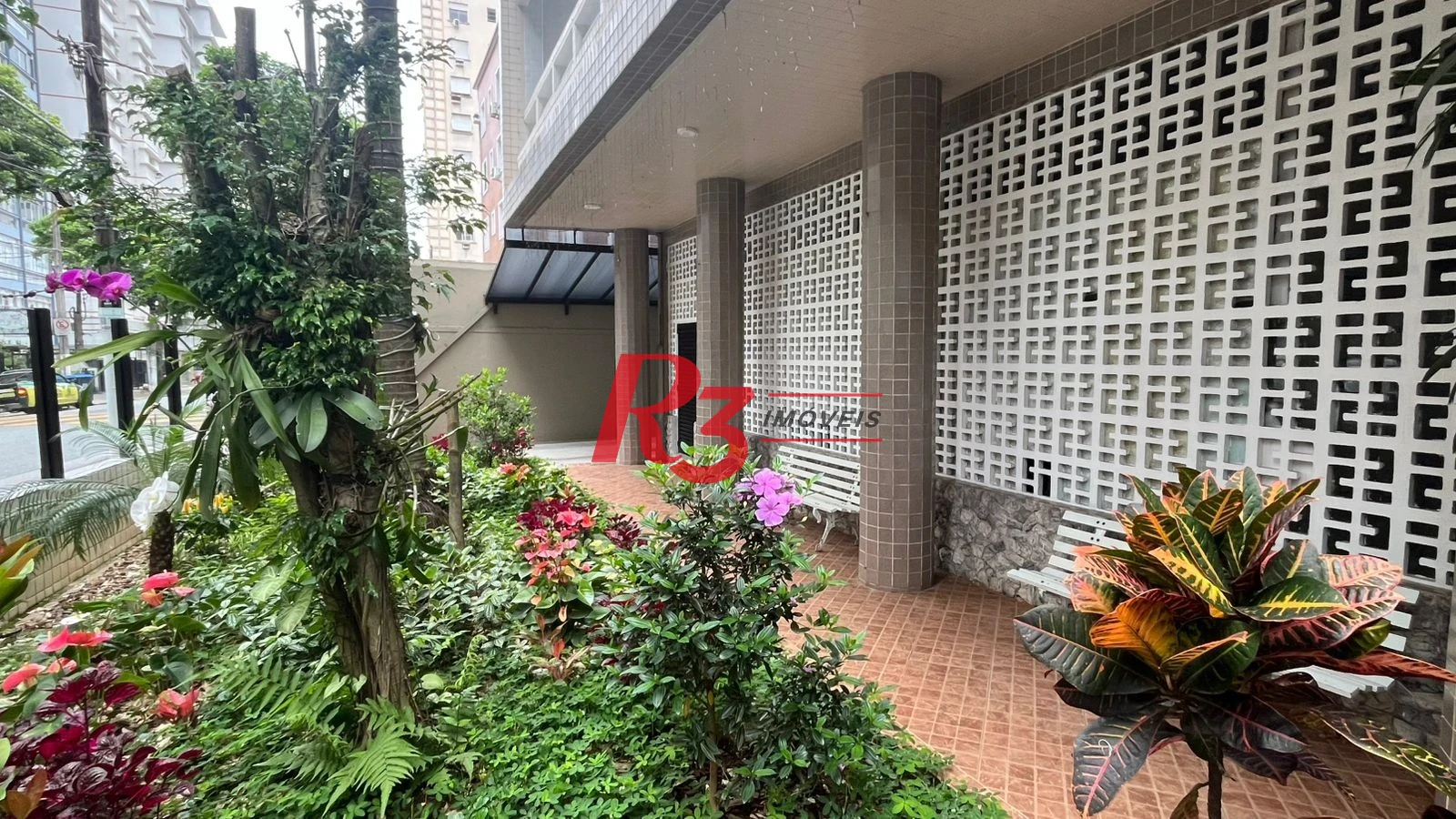 Apartamento para alugar, 110 m² por R$ 4.800,00/mês - Boqueirão - Santos/SP