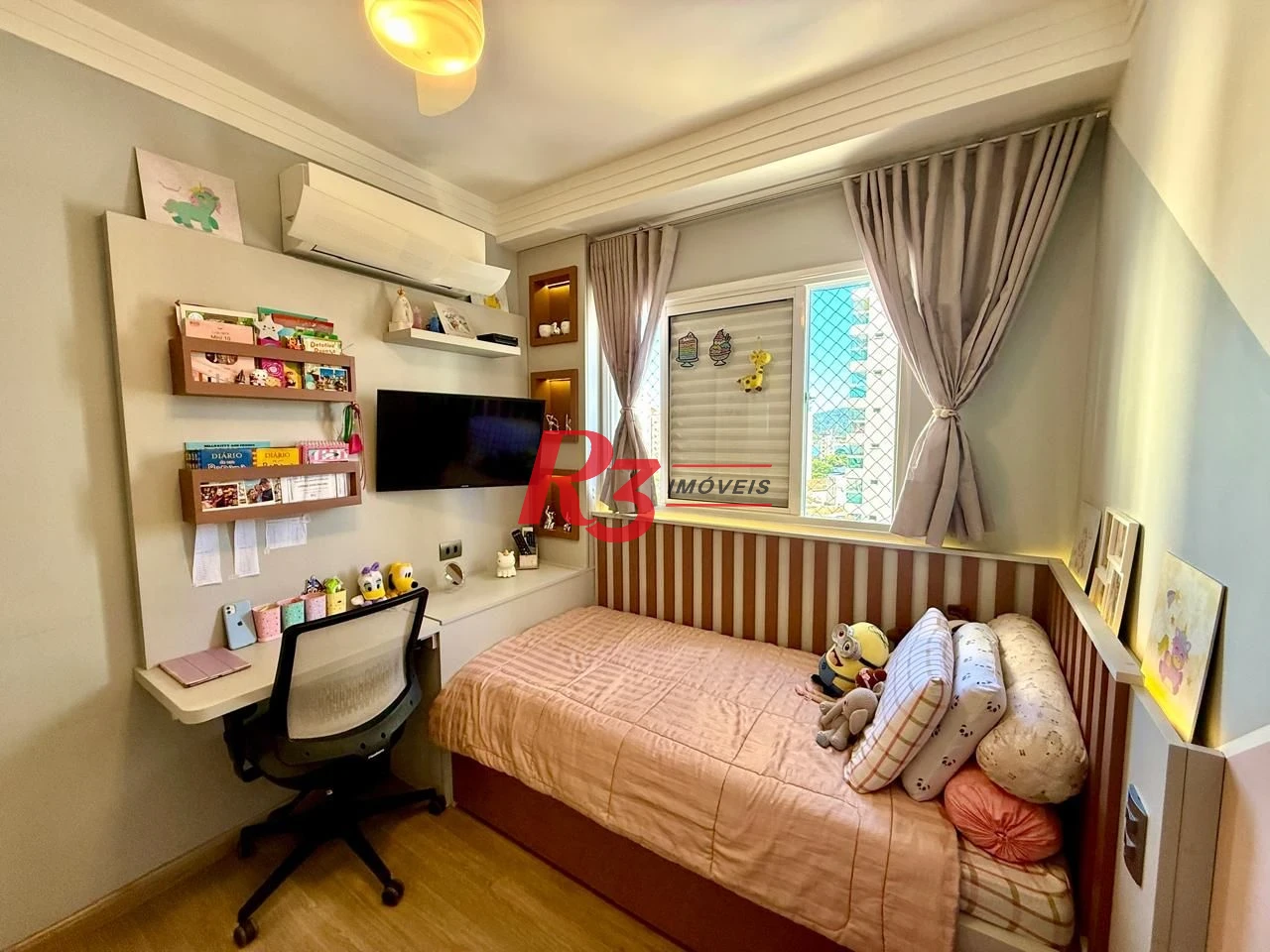 Apartamento com 2 dormitórios à venda, 77 m² por R$ 1.100.000,00 - Ponta da Praia - Santos/SP