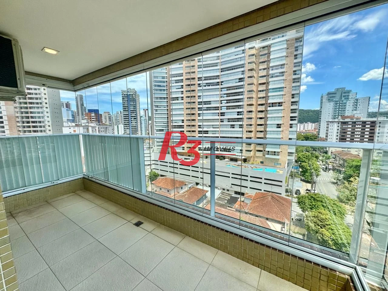 Apartamento com 3 dormitórios à venda, 117 m² por R$ 1.450.000,00 - Gonzaga - Santos/SP