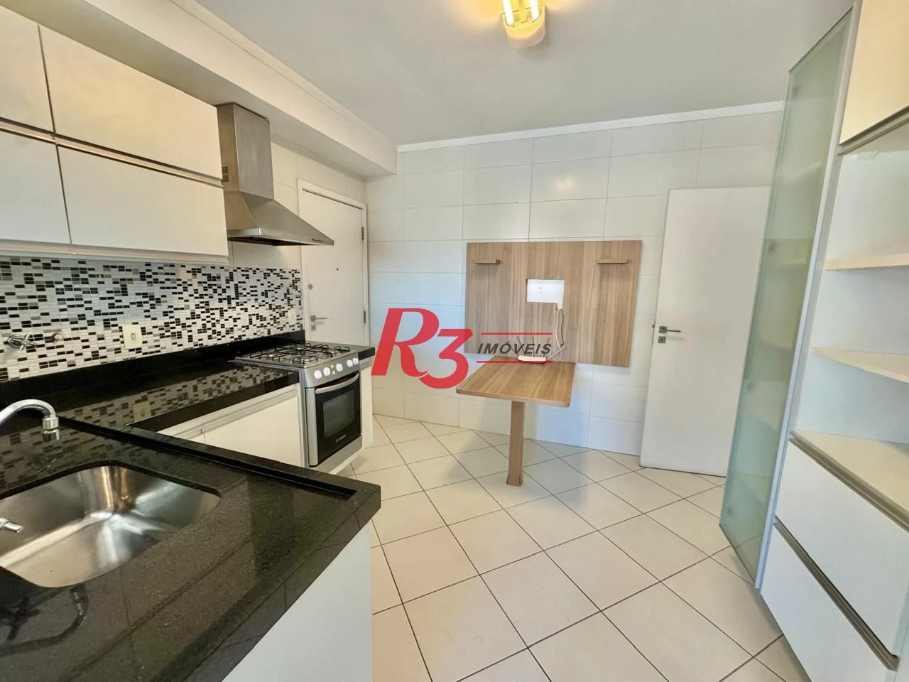 Apartamento com 3 dormitórios à venda, 117 m² por R$ 1.450.000,00 - Gonzaga - Santos/SP