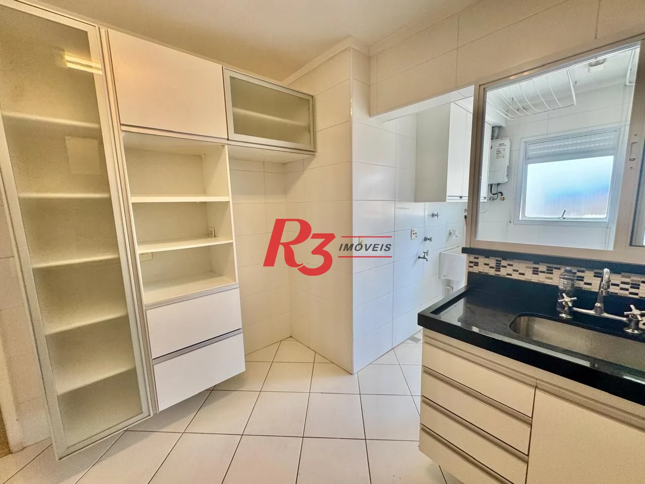 Apartamento com 3 dormitórios à venda, 117 m² por R$ 1.450.000,00 - Gonzaga - Santos/SP