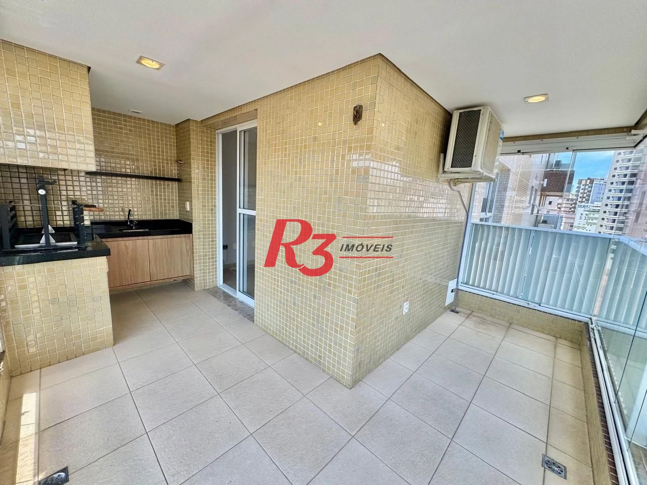 Apartamento com 3 dormitórios à venda, 117 m² por R$ 1.450.000,00 - Gonzaga - Santos/SP