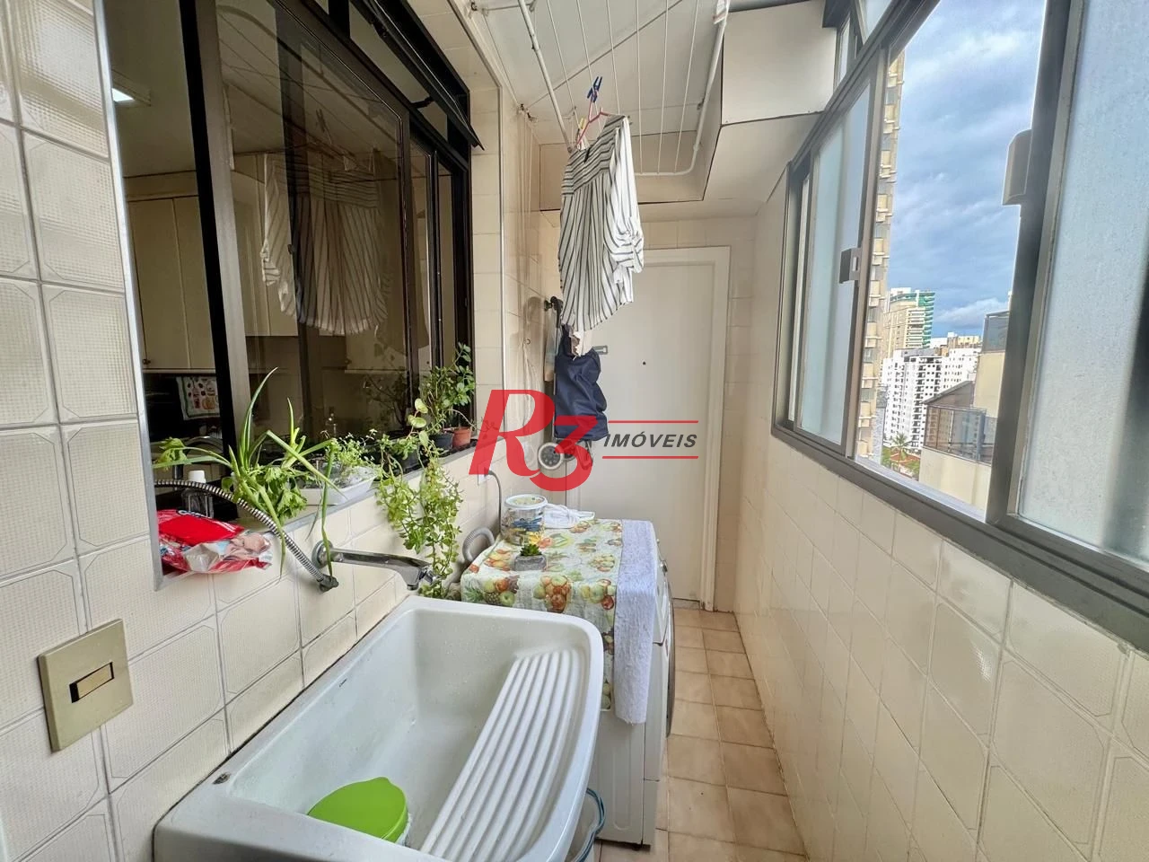 Cobertura com 3 dormitórios à venda, 180 m² por R$ 1.800.000,00 - Boqueirão - Santos/SP