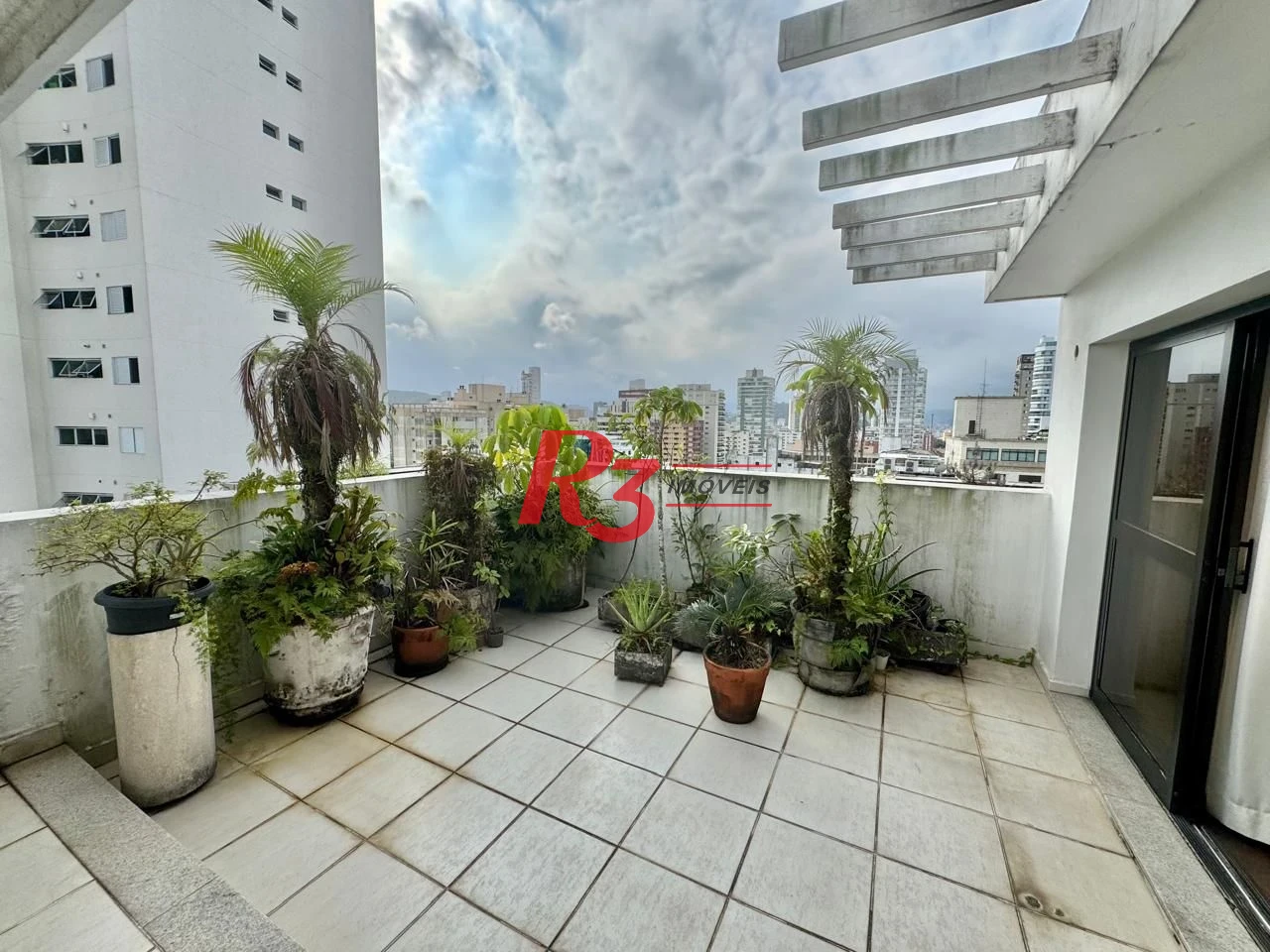 Cobertura com 3 dormitórios à venda, 180 m² por R$ 1.800.000,00 - Boqueirão - Santos/SP