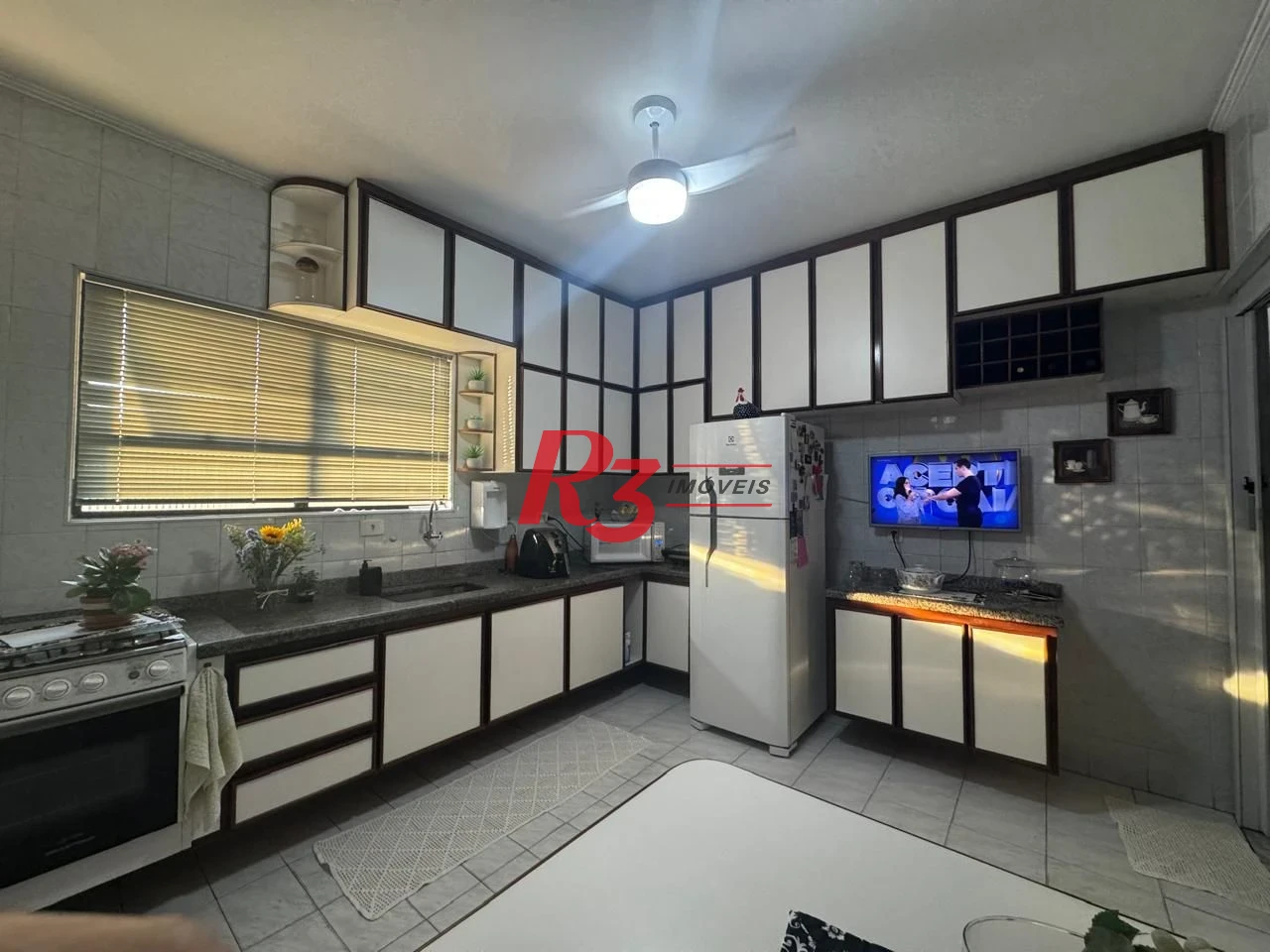 Apartamento com 2 dormitórios à venda, 105 m² por R$ 480.000,00 - Centro - São Vicente/SP