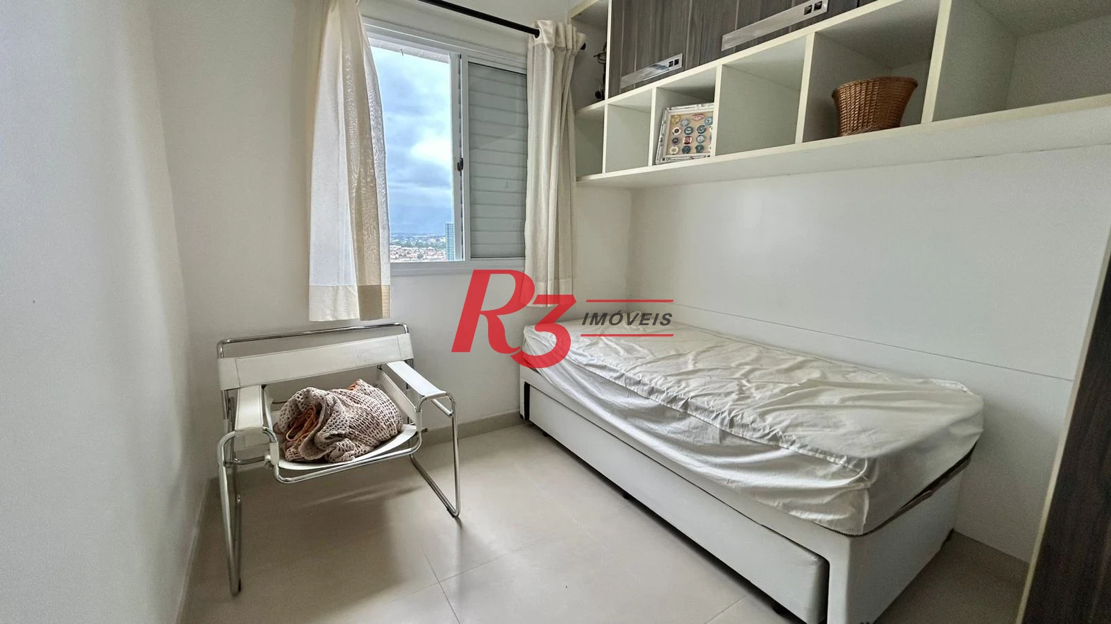 Apartamento com 2 dormitórios à venda, 70 m² por R$ 640.000,00 - Centro - São Vicente/SP