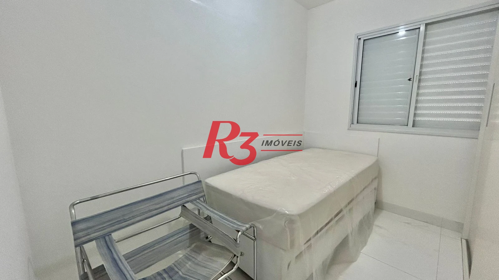 Apartamento com 2 dormitórios à venda, 70 m² por R$ 640.000,00 - Centro - São Vicente/SP