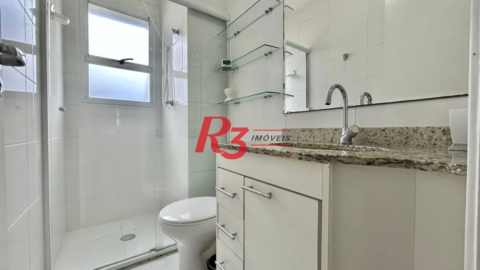 Apartamento com 2 dormitórios à venda, 70 m² por R$ 640.000,00 - Centro - São Vicente/SP