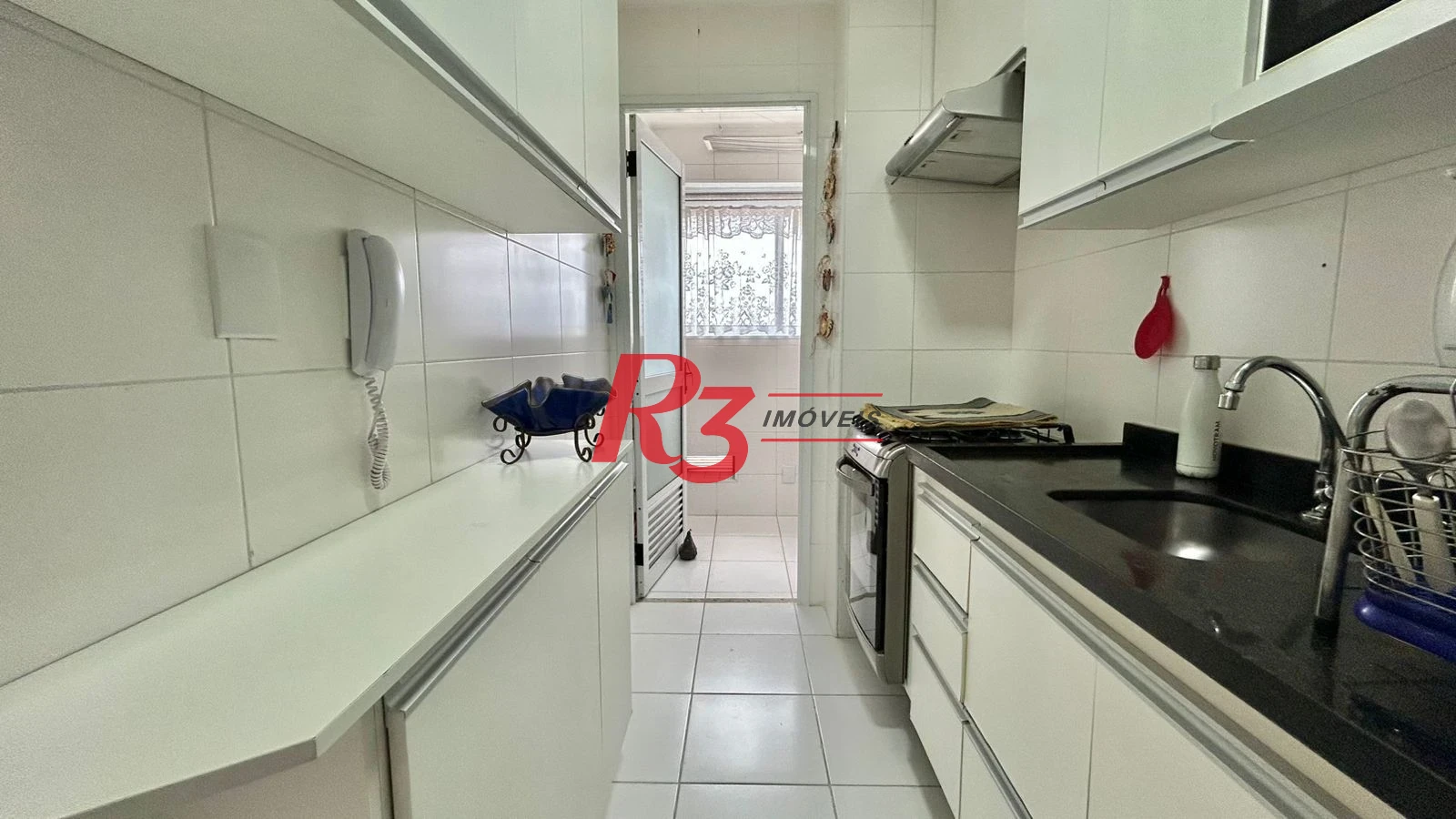 Apartamento com 2 dormitórios à venda, 70 m² por R$ 640.000,00 - Centro - São Vicente/SP