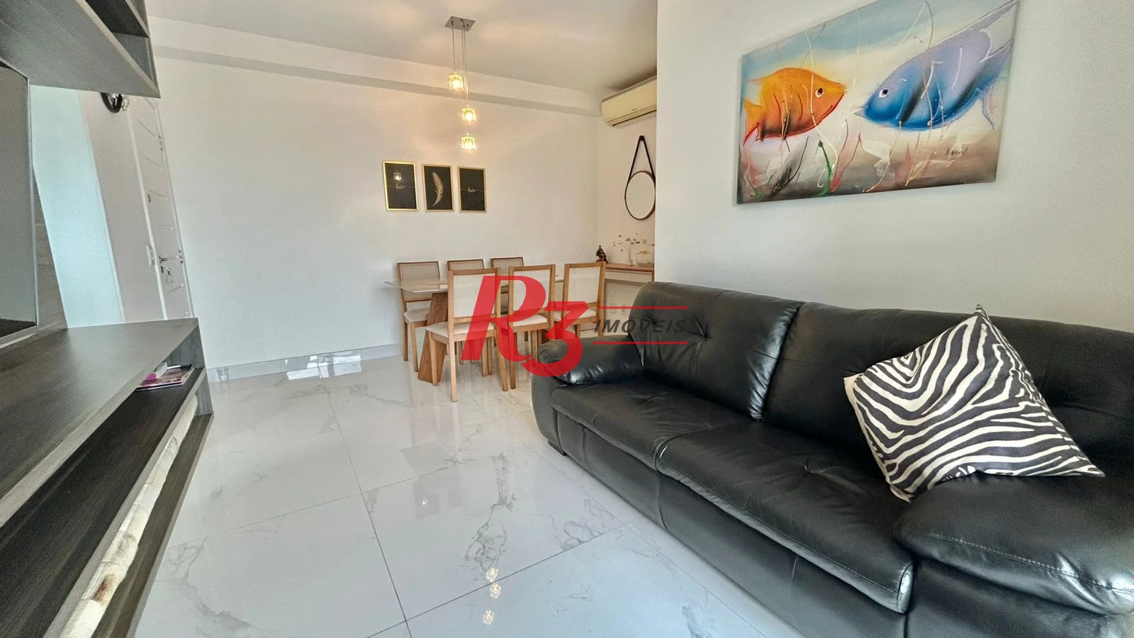 Apartamento com 2 dormitórios à venda, 70 m² por R$ 640.000,00 - Centro - São Vicente/SP