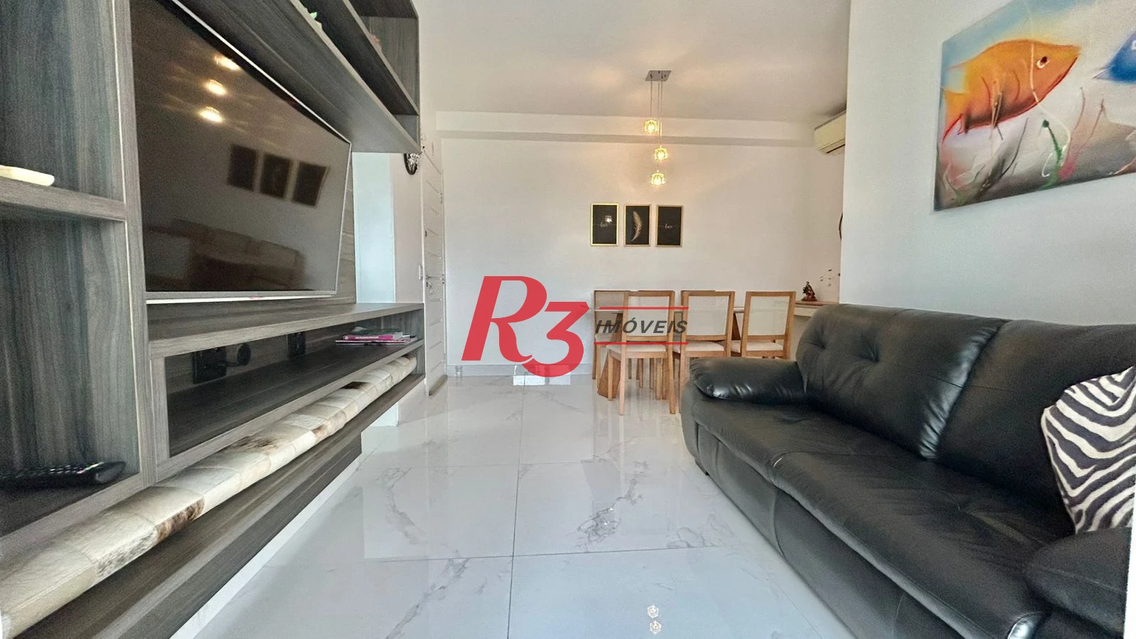 Apartamento com 2 dormitórios à venda, 70 m² por R$ 640.000,00 - Centro - São Vicente/SP