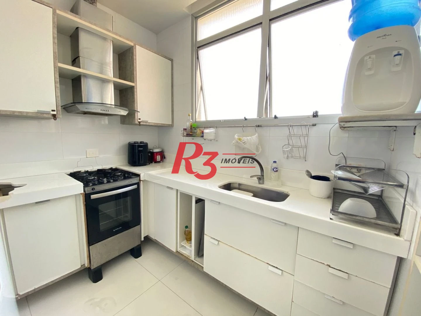 Apartamento com 3 dormitórios à venda, 120 m² por R$ 800.000,00 - Praia das Pitangueiras - Guarujá/SP