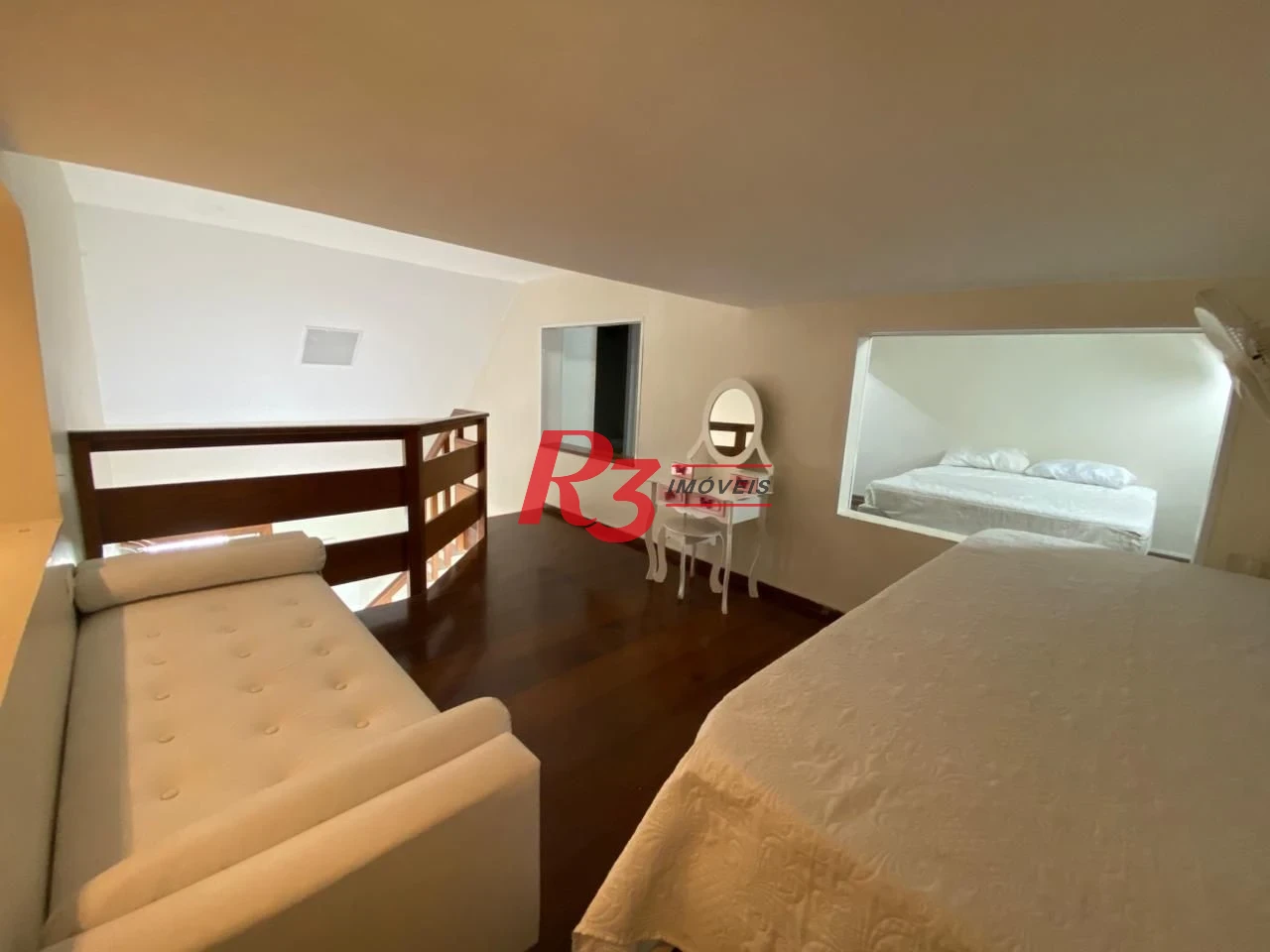 Apartamento com 3 dormitórios à venda, 120 m² por R$ 800.000,00 - Praia das Pitangueiras - Guarujá/SP