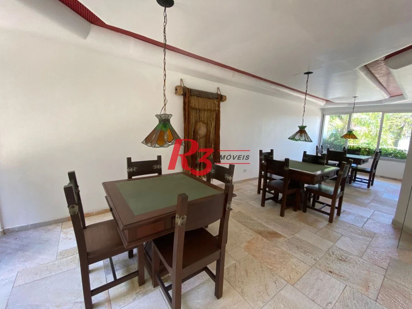 Apartamento com 3 dormitórios à venda, 120 m² por R$ 800.000,00 - Praia das Pitangueiras - Guarujá/SP