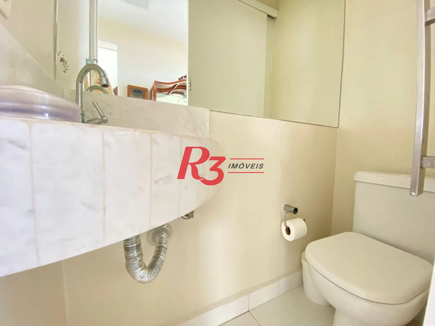 Apartamento com 3 dormitórios à venda, 120 m² por R$ 800.000,00 - Praia das Pitangueiras - Guarujá/SP