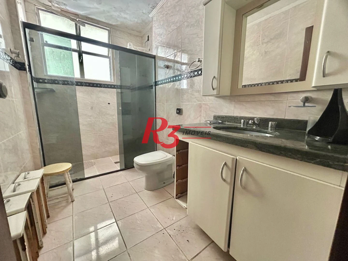 Apartamento com 3 dormitórios à venda, 168 m² por R$ 750.000,00 - Itararé - São Vicente/SP
