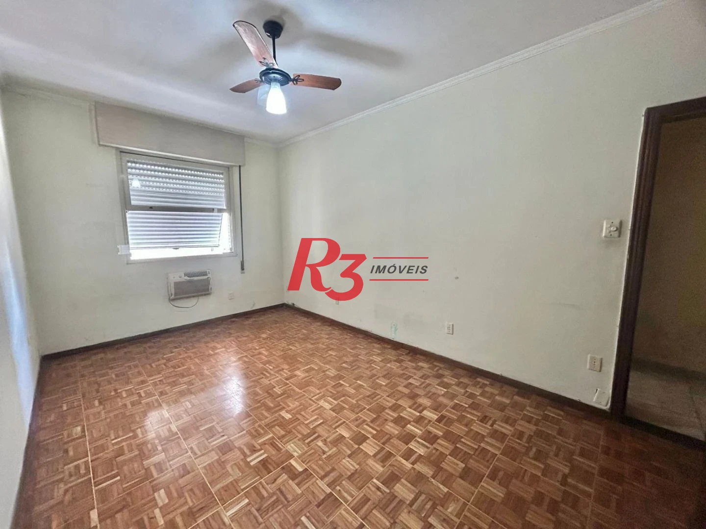 Apartamento com 3 dormitórios à venda, 168 m² por R$ 750.000,00 - Itararé - São Vicente/SP